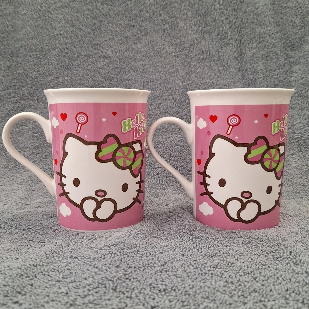 Set of 2 Hello Kitty peppermint candy theme mugs
